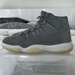 Air Jordan 11 Retro Premium 'Grey Suede Mens